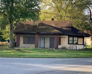 2702 W Dunes Highway, Michigan City, IN 46360