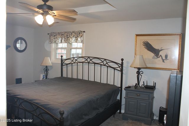 1534 Anna Ln, Louisville, KY 40216