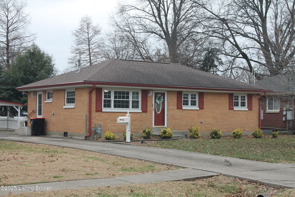 1534 Anna Ln, Louisville, KY 40216