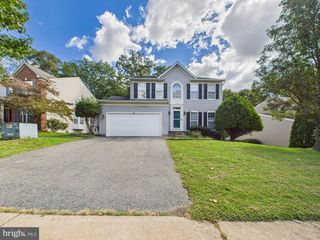 16 LAPIS DR, Fredericksburg, VA 22406