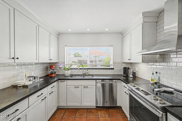 4718 N 77TH Place, Scottsdale, AZ 85251