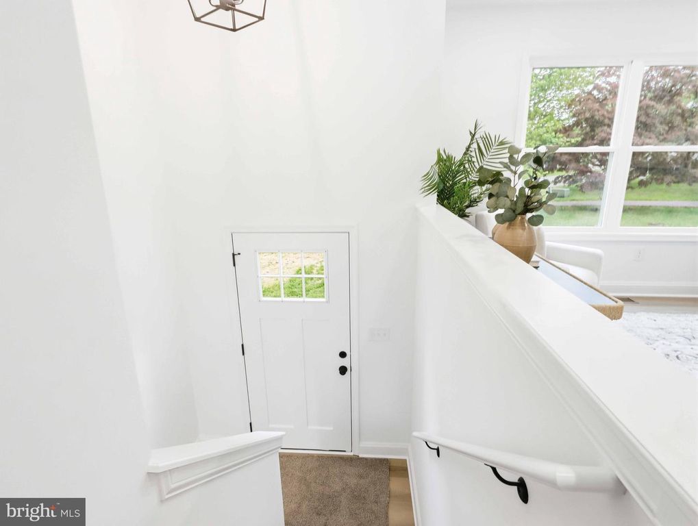 Image 26 of property listing at 683 SUNFLOWER CT, Westminster, MD 21157