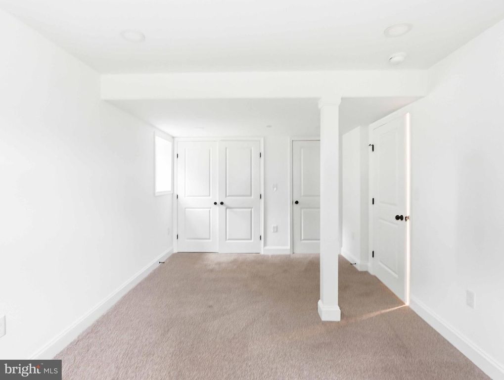 Image 27 of property listing at 683 SUNFLOWER CT, Westminster, MD 21157