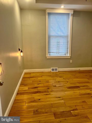 500 N 34TH ST, Philadelphia, PA 19104