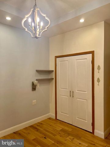 500 N 34TH ST, Philadelphia, PA 19104