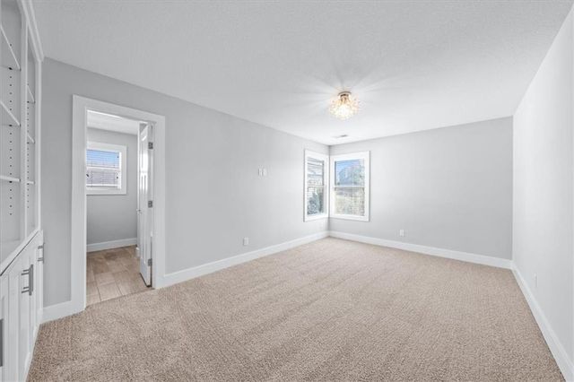 1744 NE Woodland Shores Lane, Lee's Summit, MO 64086