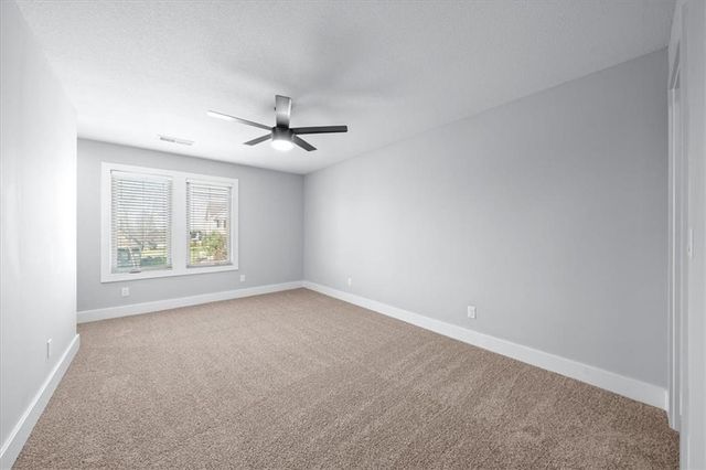 1744 NE Woodland Shores Lane, Lee's Summit, MO 64086