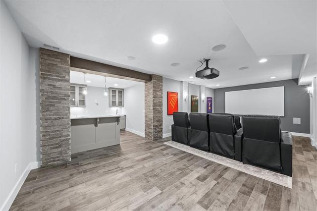 1744 NE Woodland Shores Lane, Lee's Summit, MO 64086