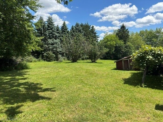 2610 E South Range, New Springfield, OH 44443