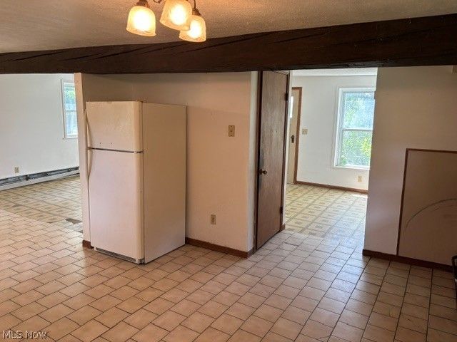 2610 E South Range, New Springfield, OH 44443