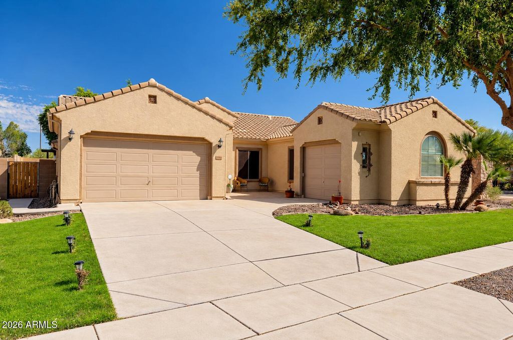 5987 S JOSLYN Lane, Gilbert, AZ 85298 — exterior