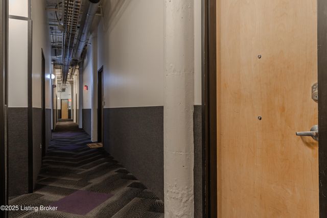 815 W Market St 807, Louisville, KY 40202