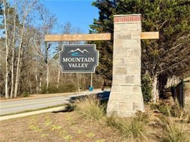 4260 Shirebrook Trail, Hoschton, GA 30548