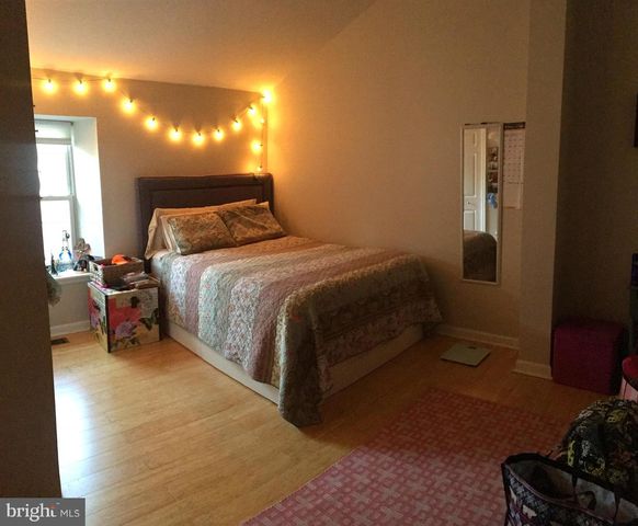 4203 MAIN ST, Philadelphia, PA 19127