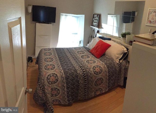 4203 MAIN ST, Philadelphia, PA 19127