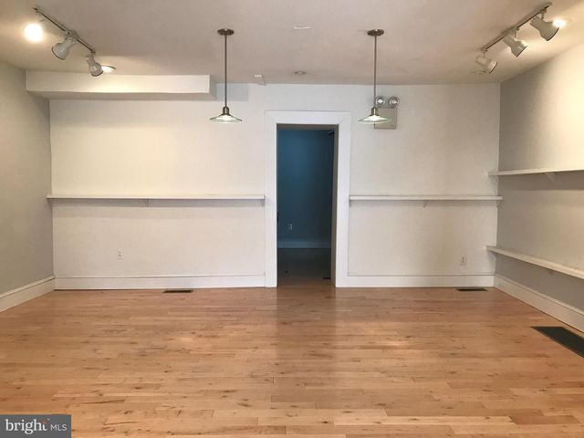 4203 MAIN ST, Philadelphia, PA 19127