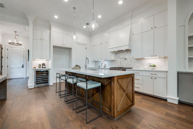 2434 Quenby Street, Houston, TX 77005