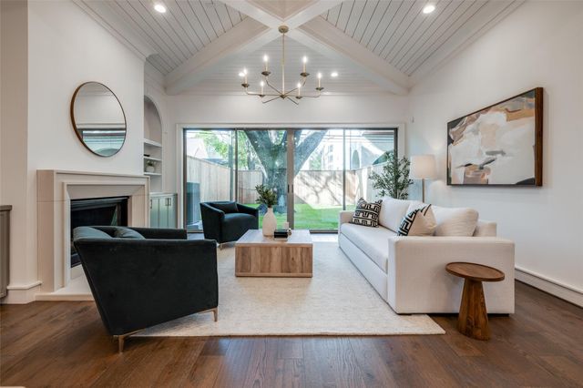 2434 Quenby Street, Houston, TX 77005