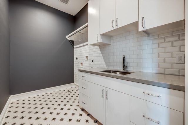 2434 Quenby Street, Houston, TX 77005