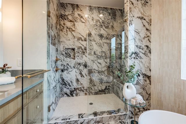 2434 Quenby Street, Houston, TX 77005