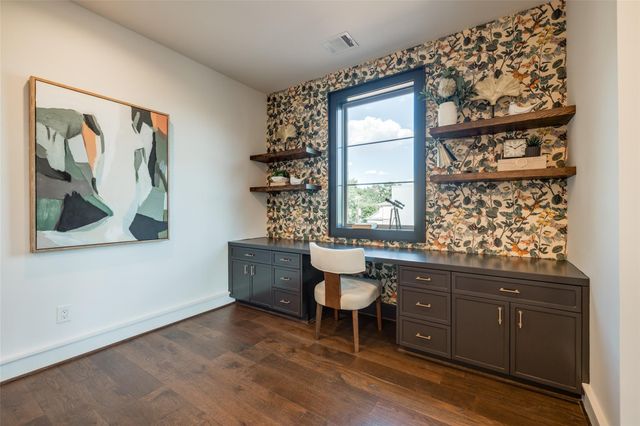 2434 Quenby Street, Houston, TX 77005