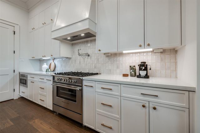 2434 Quenby Street, Houston, TX 77005