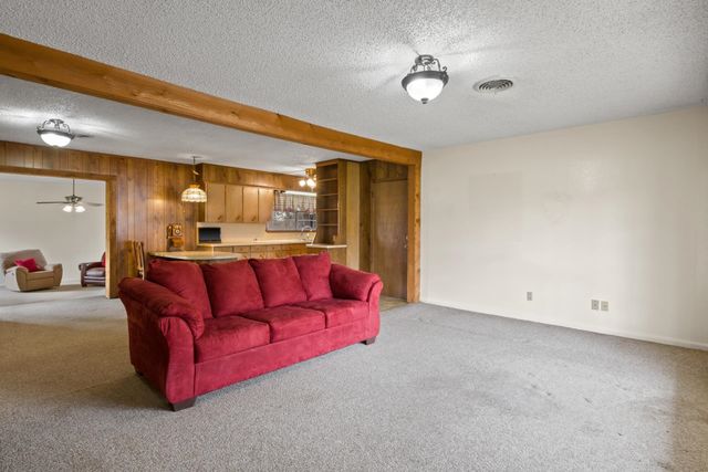 605 CAMPBELL, Linden, TX 75563