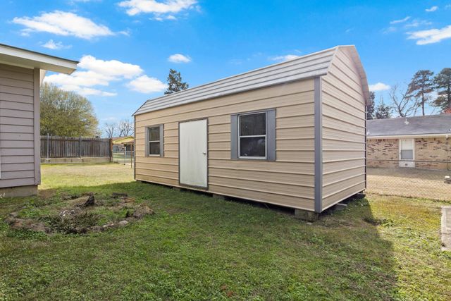 605 CAMPBELL, Linden, TX 75563