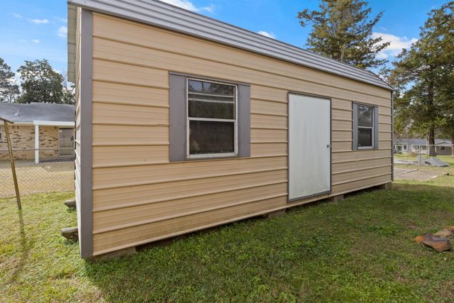 605 CAMPBELL, Linden, TX 75563