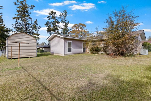 605 CAMPBELL, Linden, TX 75563