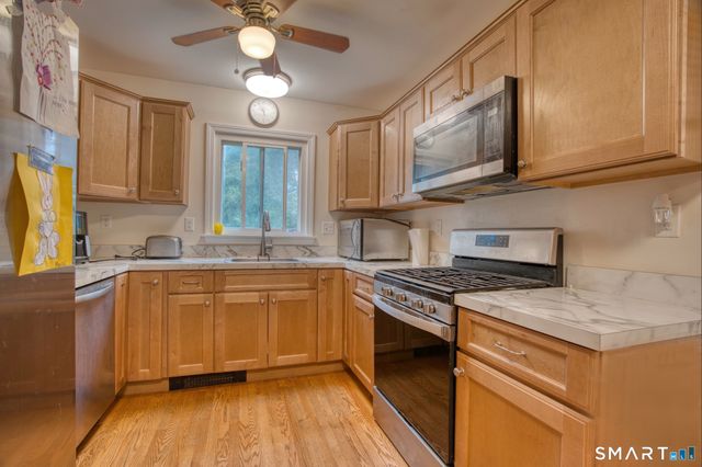 171 Mount Pleasant Street, Derby, CT 06418
