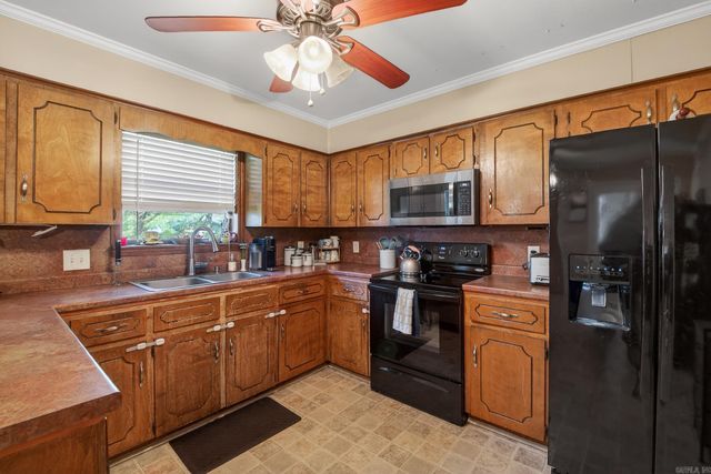 11 Meadowlark Drive, Cabot, AR 72023