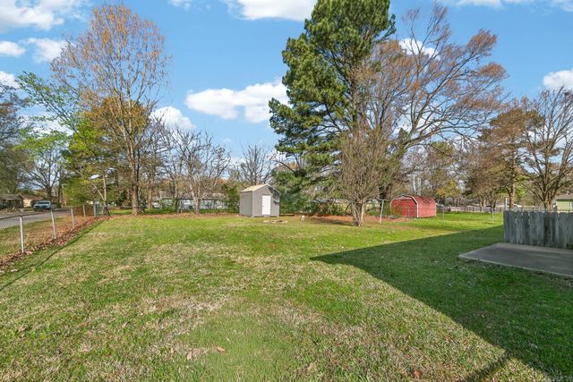 11 Meadowlark Drive, Cabot, AR 72023