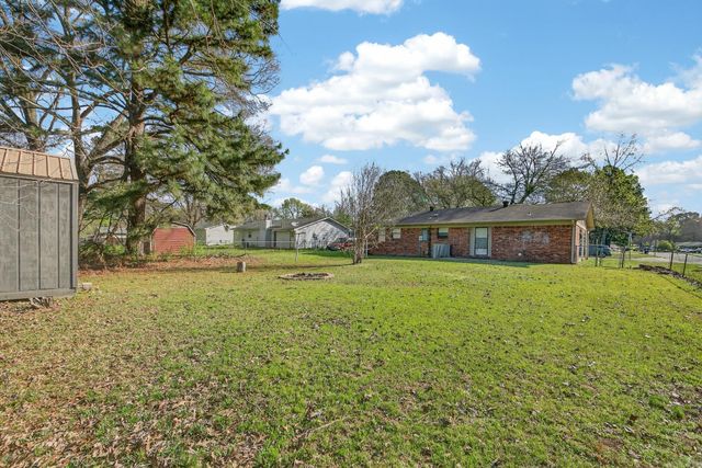 11 Meadowlark Drive, Cabot, AR 72023