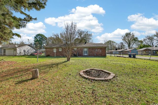 11 Meadowlark Drive, Cabot, AR 72023