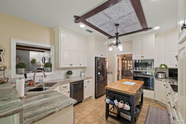 6456 Pansy Dr, Milton, FL 32570