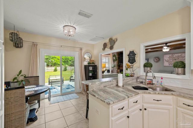 6456 Pansy Dr, Milton, FL 32570