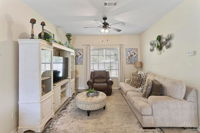 6456 Pansy Dr, Milton, FL 32570