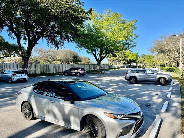 1258 S Military Trail 813, Deerfield Beach, FL 33442