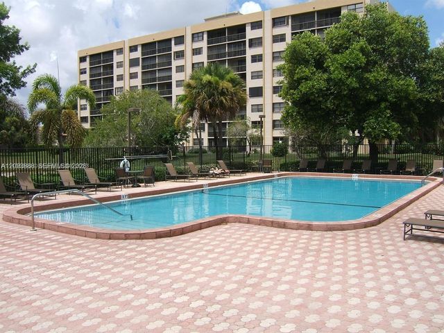 1258 S Military Trail 813, Deerfield Beach, FL 33442