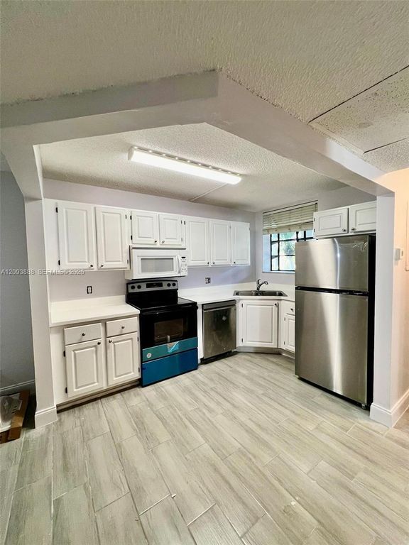 1258 S Military Trail 813, Deerfield Beach, FL 33442