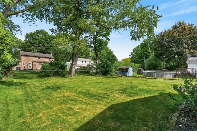 1792 Winton Road North, Irondequoit, NY 14609