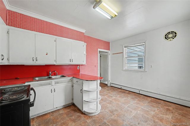 11 Boulder Drive, Cornwall, NY 12518