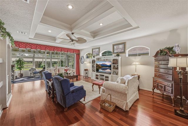 12410 WOODLANDS CIRCLE, Dade City, FL 33525