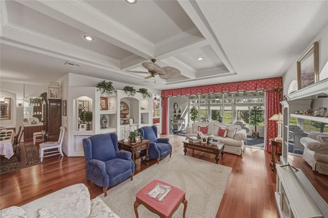 12410 WOODLANDS CIRCLE, Dade City, FL 33525