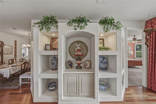 12410 WOODLANDS CIRCLE, Dade City, FL 33525