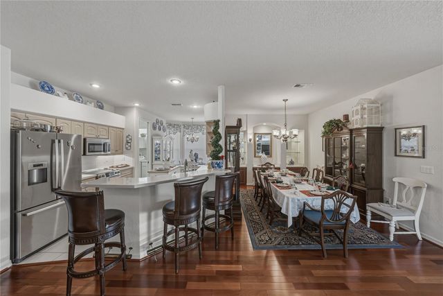 12410 WOODLANDS CIRCLE, Dade City, FL 33525