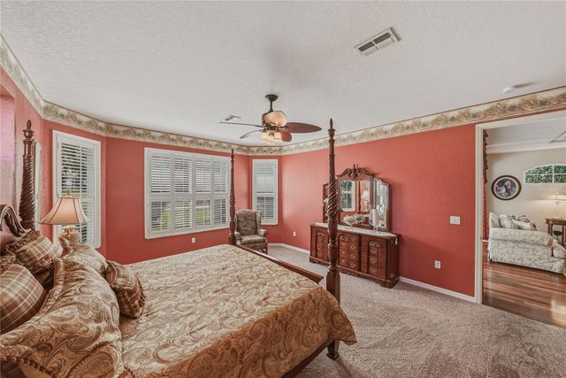 12410 WOODLANDS CIRCLE, Dade City, FL 33525