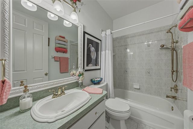 12410 WOODLANDS CIRCLE, Dade City, FL 33525