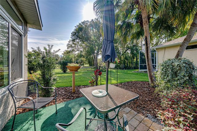 12410 WOODLANDS CIRCLE, Dade City, FL 33525